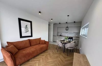 Long-term rental modern 3-room apartment with balcony in the Dębniki district, Kraków