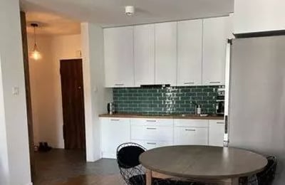 Long-term rental in Warsaw — 2-room 47 m² apartment with spacious balcony and parking, Praga-Południe