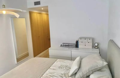 Long-term rental in Alicante — 3-bedroom apartment with terrace & parking, 130 m² near the center