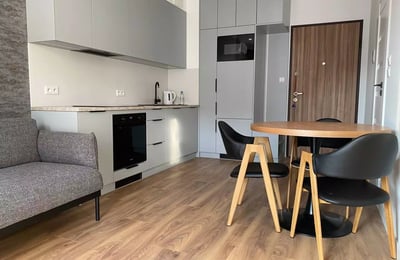 Long-term rental of a 2-room apartment with balcony, air conditioning, parking space in Ursus district, Warsaw