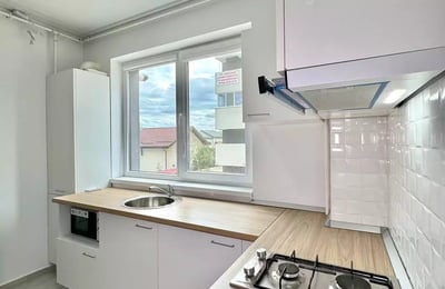 Location à long terme — appartement moderne de type euro deux pièces à Bucarest (Militari Residence)