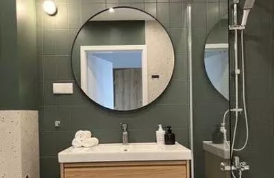 Location à long terme d’un appartement moderne près du centre-ville, Górka Narodowa, Cracovie, Pologne