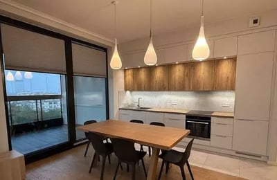 Long-term rental 78 m² apartment with balcony & AC in Wola, Warsaw, Poland