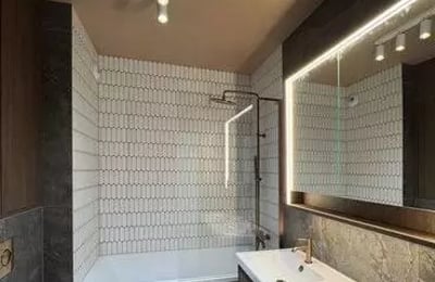 Location à long terme d’un appartement 3 pièces de 60 m² avec balcon et parking, rue Edwarda Habicha, Varsovie, Pologne