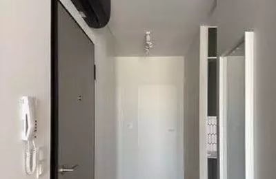 Location à long terme d’un appartement 3 pièces de 60 m² avec balcon et parking, rue Edwarda Habicha, Varsovie, Pologne
