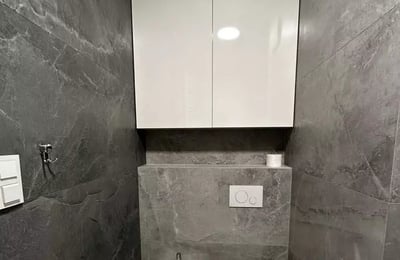 Долгосрочная аренда 3-комнатной квартиры 71,5 м² в Royal Residence, Wilanów, Варшава, Польша, с балконом и паркингом