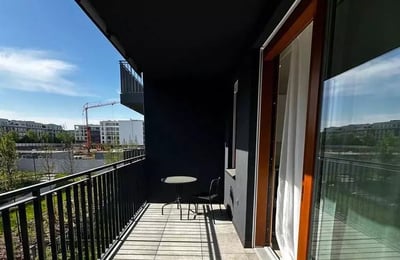 Долгосрочная аренда 3-комнатной квартиры 71,5 м² в Royal Residence, Wilanów, Варшава, Польша, с балконом и паркингом