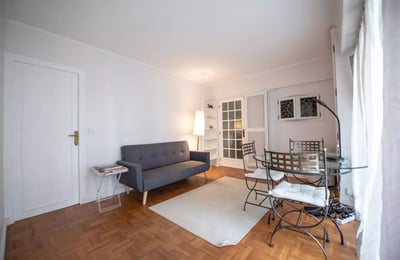 Long-term rental of a 36 m² 2-room apartment with a balcony in the 3rd district of Paris, France
