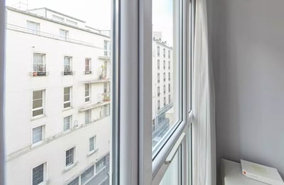 Long-term rental 32 m² studio in the 15th district of Paris, France