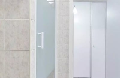 Long-term rental 32 m² studio in the 15th district of Paris, France