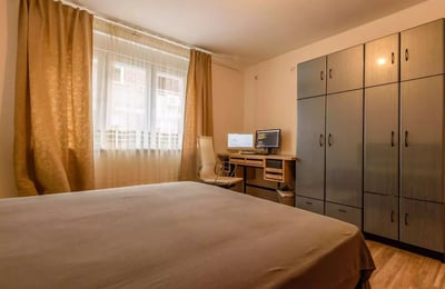 Alquiler a largo plazo en Belgrado, Serbia apartamento de dos habitaciones cerca del centro de la ciudad, 46 m²