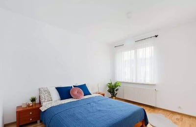Долгосрочная аренда 2-комнатной квартиры 62 м² в Кракове, Польша