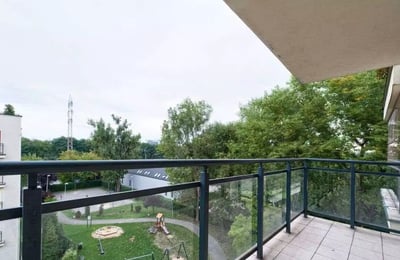 Долгосрочная аренда 2-комнатной квартиры 62 м² в Кракове, Польша