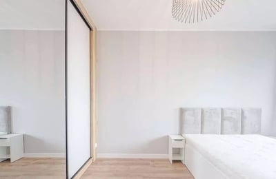 Long-term rental of a 2-room apartment, 48 m² in Wrocław, Poland