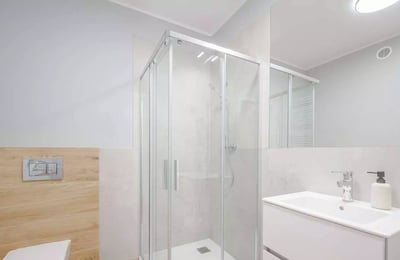 Long-term rental of a 2-room apartment, 48 m² in Wrocław, Poland