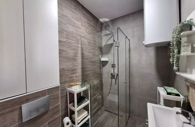 Langzeitmiete einer 1-Zimmer-Wohnung mit 38 m² in Belgrad, Serbien