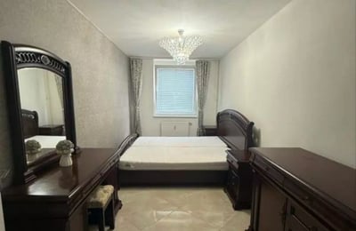 Langzeitmiete einer 3-Zimmer-Wohnung mit 76 m² und Balkon in Bratislava, Slowakei