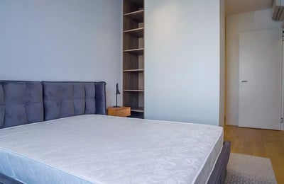 Langzeitmiete einer 3-Zimmer-Wohnung mit 82 m² in Belgrad, Serbien