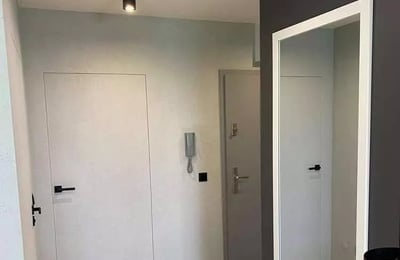 Alquiler a largo plazo de un departamento de 2 habitaciones de 45m² en Cracovia, Polonia