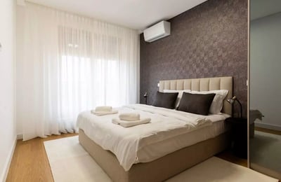 Long-term rental of a 3-room apartment 104m² in Belgrade, Serbia