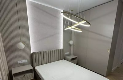 Langzeitmiete einer 55 m² großen Dreizimmerwohnung im Stadtteil Włochy, Warschau, Polen