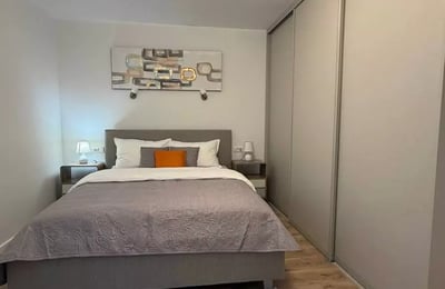 Long-term rental of a 2-room 60 m² apartment in the city center, Belgrade, Serbia