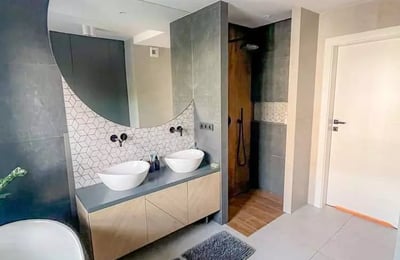 Long-term rental of 4-room apartment 125 m² in Warsaw, Poland