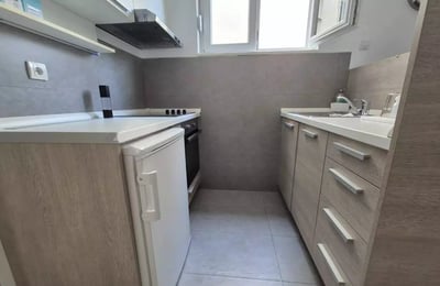 Long-term rent of a 2-room apartment 30m² in Belgrade, Serbia