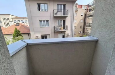 Long-term rent of a 2-room apartment 30m² in Belgrade, Serbia