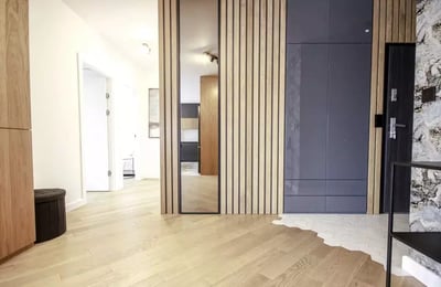 Alquiler a largo plazo de un piso de 4 habitaciones y 94m² en Cracovia, Polonia