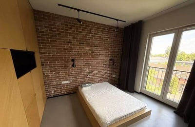 Долгосрочная аренда 2-комнатной квартиры 43м² в Кракове, Польша