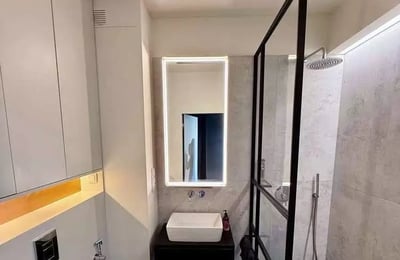 Долгосрочная аренда 2-комнатной квартиры 43м² в Кракове, Польша