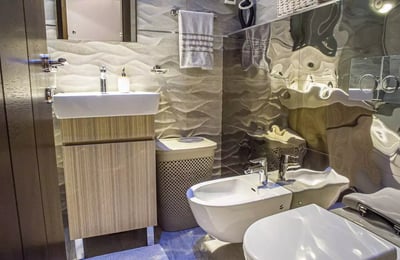 Long-term rental of a 3-room apartment 90m² in Vračar district, Belgrade, Serbia