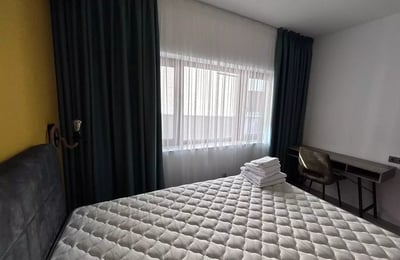 Langfristige Vermietung einer 3-Zimmer-Wohnung mit 96 m² im Zentrum von Varna, Bulgarien