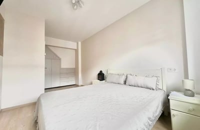 Долгосрочная аренда 3-комнатной квартиры 90 м² в Брашове, Румыния