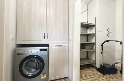 Долгосрочная аренда 3-комнатной квартиры 90 м² в Брашове, Румыния