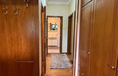 Location longue durée d’un appartement de 3 pièces 75m² dans le quartier Čukarica, Belgrade, Serbie