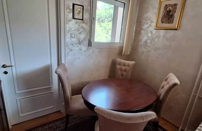 Alquiler a largo plazo de un piso de 3 habitaciones 75m² cerca del centro, Belgrado, Serbia