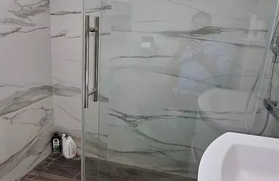 Alquiler a largo plazo de un piso de 3 habitaciones 75m² cerca del centro, Belgrado, Serbia