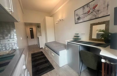 Long-term rental of 10 m² studio, 16th arrondissement, Paris, France