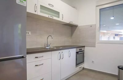Langzeitmiete einer 2-Zimmer-Wohnung 47 m² in Voždovac, Belgrad, Serbien