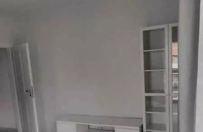 Location longue durée appartement 3 pièces avec balcon, quartier Fabryczna, Wrocław, Pologne