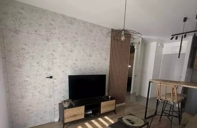 Location longue durée : appartement 2 pièces de 30 m² à Krowodrza, Cracovie, Pologne