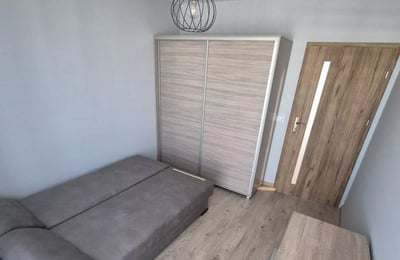 Langzeitmiete: 3-Zimmer-Wohnung mit 51 m² in Czyżyny, Krakau, Polen