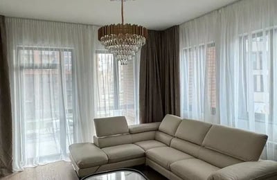 Location longue durée d’un appartement 3 pièces de 82 m² dans la résidence premium BW Sole, Belgrade, Serbie