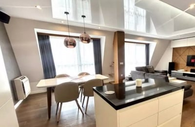 Langzeitmiete 4-Zimmer-Wohnung — Varna, Park Vazrazhdane, Bulgarien