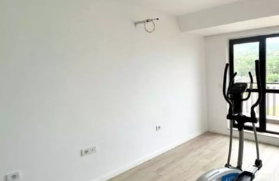 Langzeitmiete 4-Zimmer-Wohnung — Varna, Park Vazrazhdane, Bulgarien