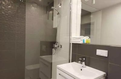 Langzeitmiete 2-Zimmer-Wohnung 52 m²,  Breslau, Polen