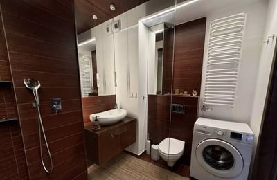 Alquiler a largo plazo piso de 1 habitación 40 m² en el distrito de Zabłocie, Cracovia, Polonia