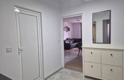 Долгосрочная аренда квартиры 3-комнатной, район Колхозен пазар, Варна, Болгария